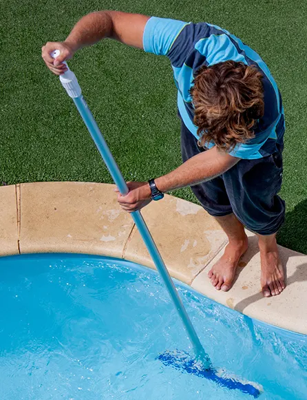 Limpeza de Piscinas Públicas